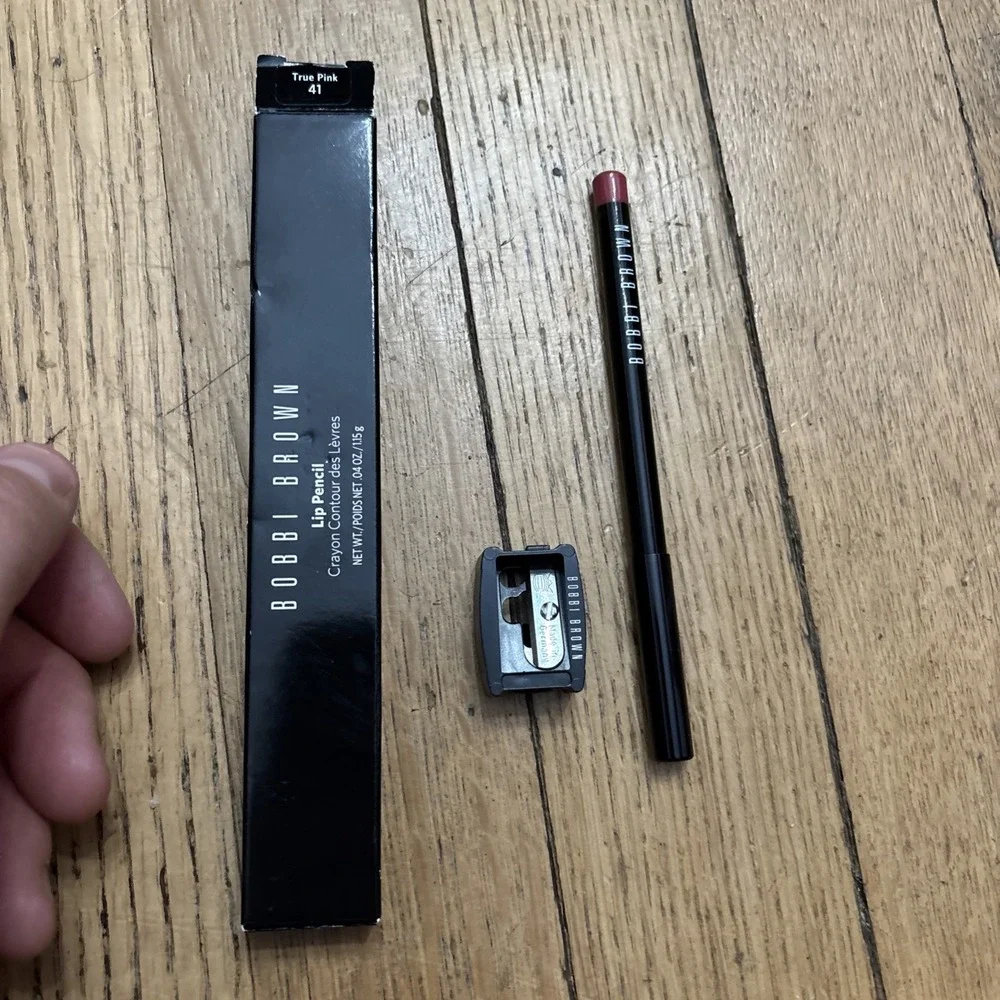 Bobbi Brown Lip Pencil  NIB 0.04oz./1.15g PALE PINK 1 Rare Hard To Find.